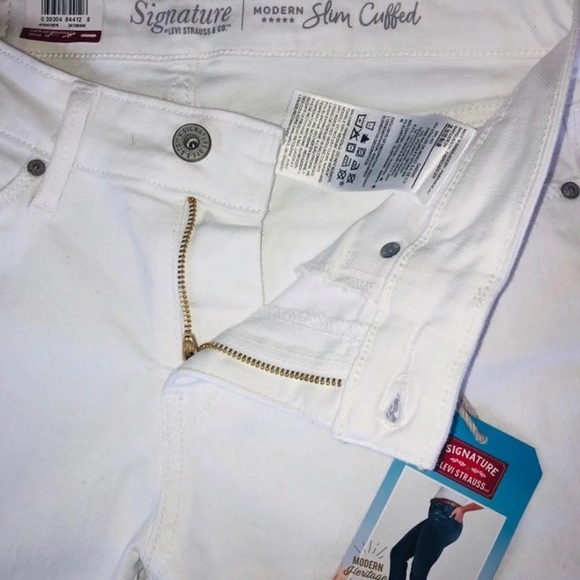 SOLD Signature Levi’s distressed slim cuffed jean - Picture 5 of 7